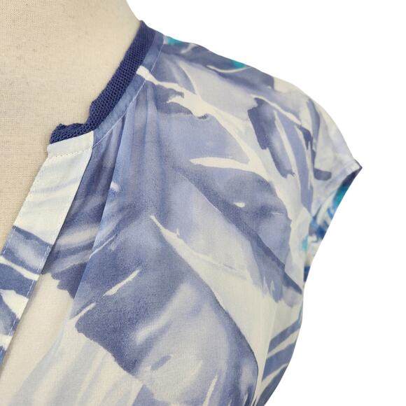 Tommy Bahama 100% Silk Sheer V Neck Blouse Pastel Tropical Print Size XS - Picture 6 of 7